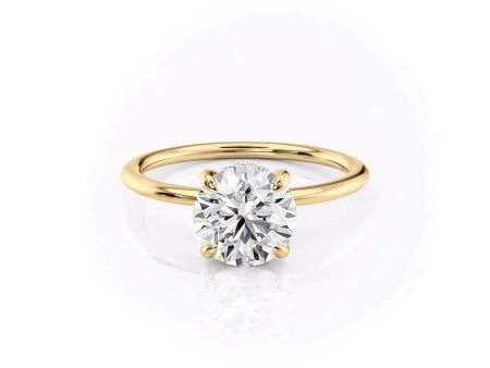 The Kamellie Set With A 4.5 Carat Round Moissanite Online Sale